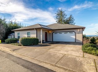 1927 SE Oar Dr, Lincoln City, OR