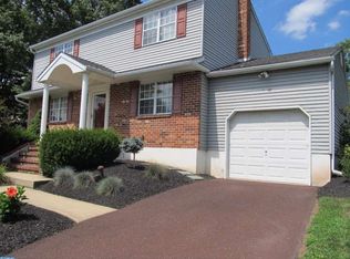 52 Hoover Ct, Boyertown, PA 19512