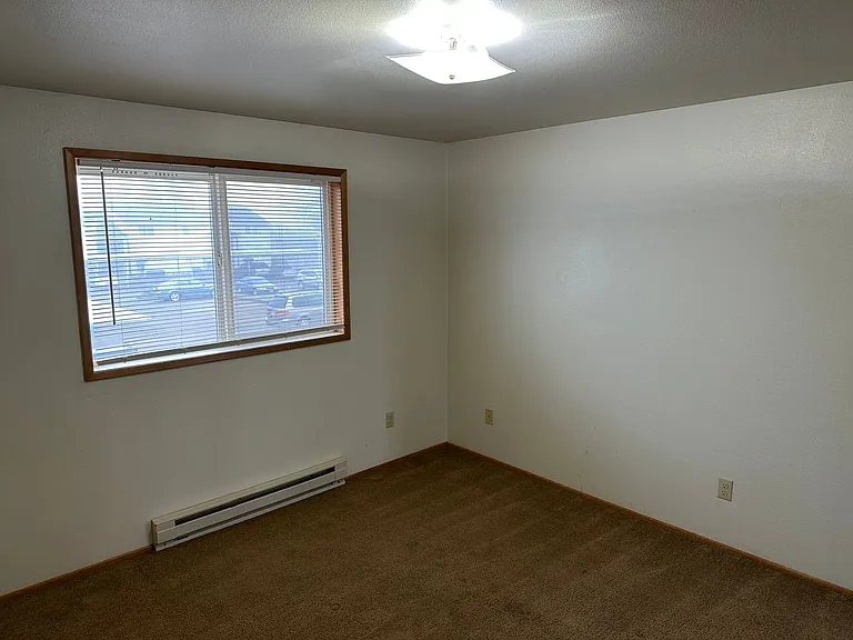 Sherman Oaks Apartments — Photo 21
