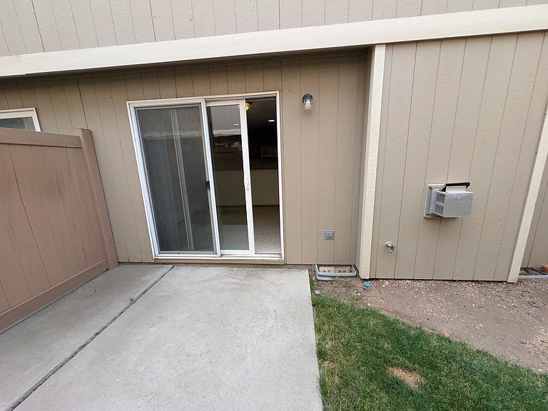 1454 SW 16th St — Photo 8