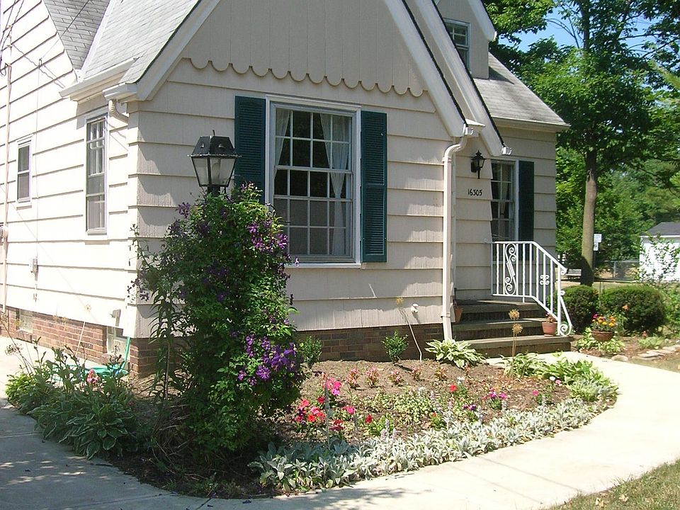 Updated and pristine Cape Cod