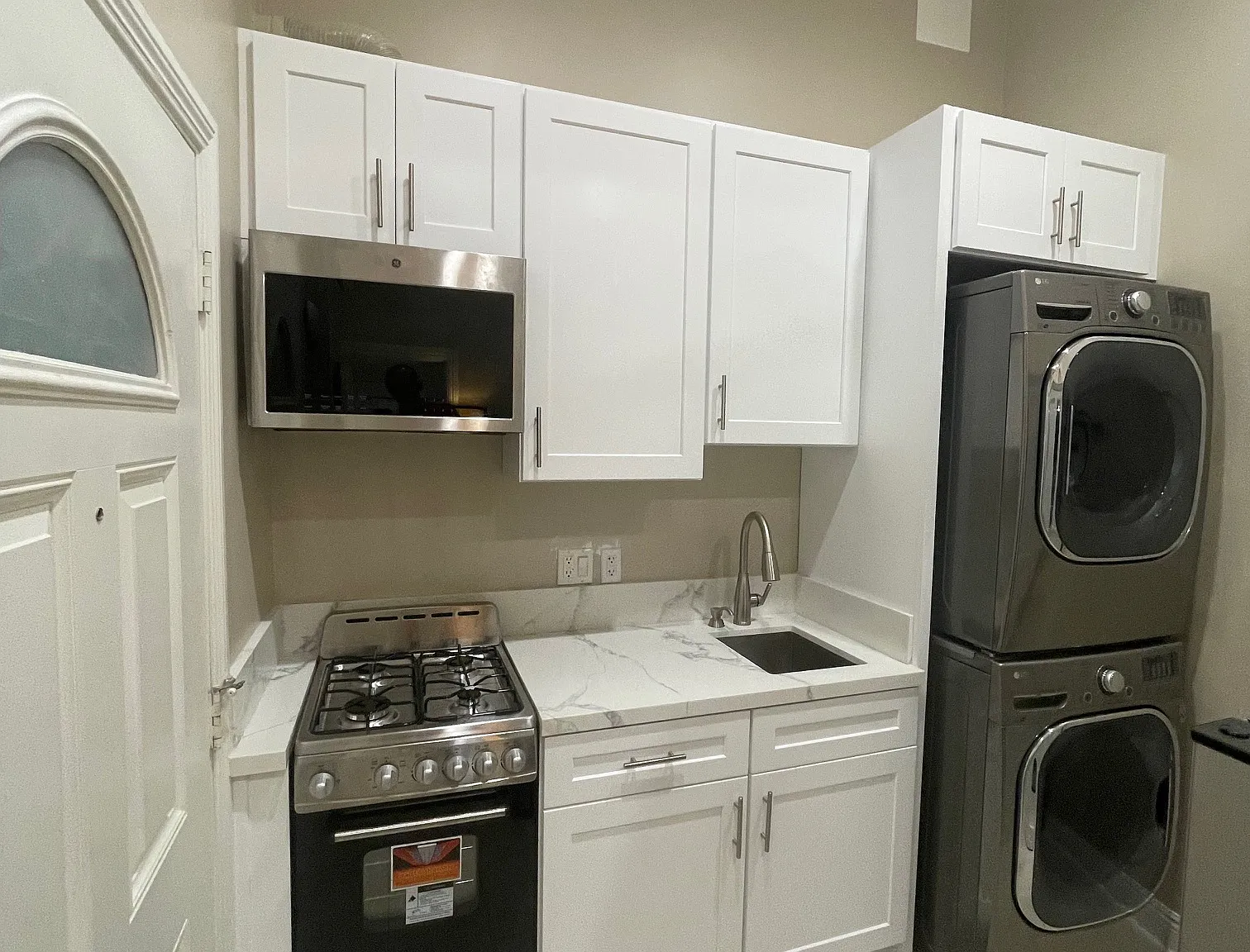 Studio, 203 sqft, $1,650 — Photo 2