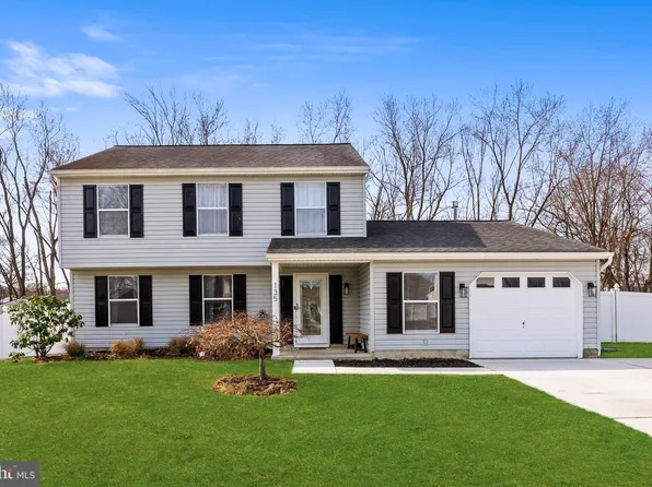 135 Carlton Ave, Marlton, NJ 08053