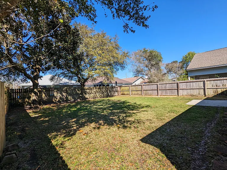 517 Rush Park Cir — Photo 25