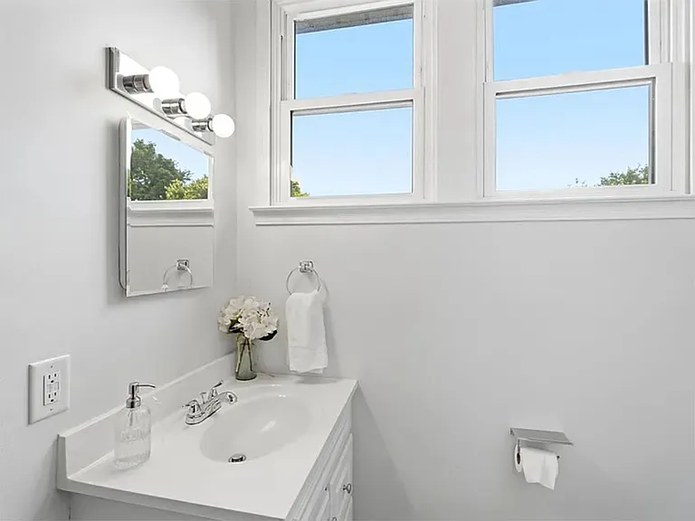 3862 Isabella Ave #3 — Photo 5