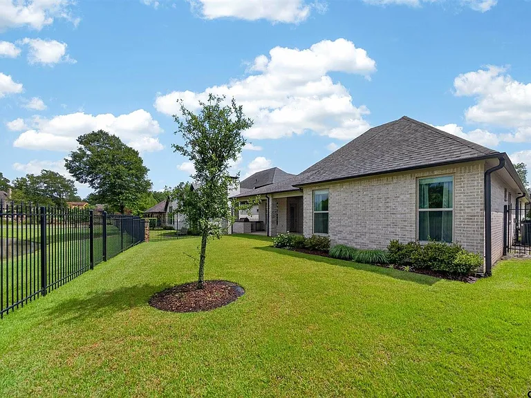 7517 Cross Gate Way — Photo 26