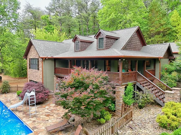 2877 Cynth Creek Rd, Hiawassee, GA 30546