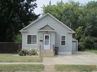 1205 8th St NW, Minot, ND 58703