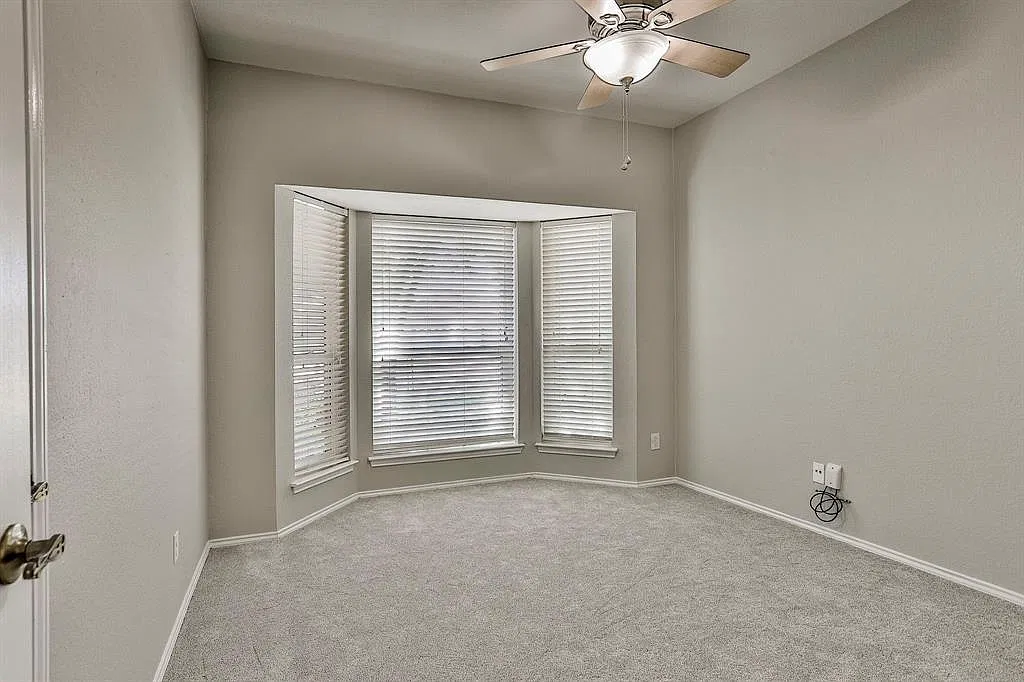 1 bed, 1684 sqft, $1,500 — Photo 3