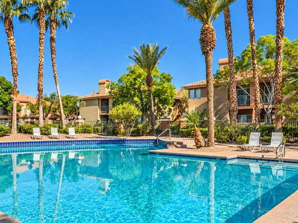 Diamondhead Apartments