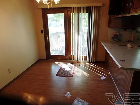 5th image of 5805 W Essex Dr
