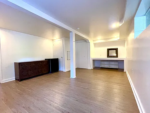 2525 NE 110th St #ROOM Photo 1