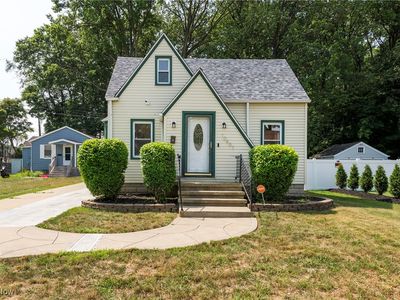 10401 Manoa Ave, Brooklyn, OH, 44144