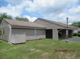 135 Hillview Dr APT 112, Fairfield Bay, AR 72088