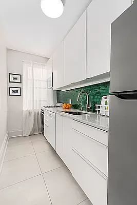 5th image of 50 Lefferts Ave APT 3B