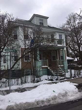 2nd image of 127 Ruskindale Rd