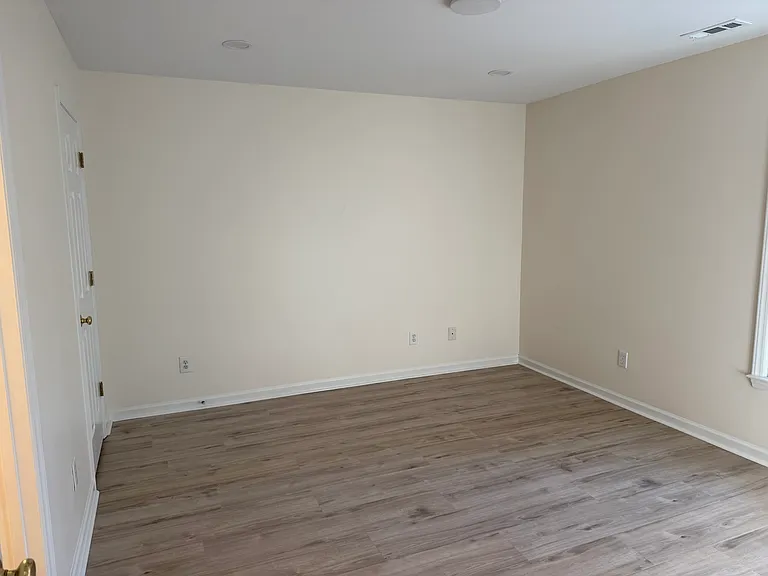 2 Crystal Oaks Ct #2 — Photo 6