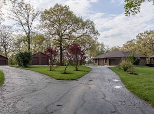 1447 E Houghton Dr, Ozark, MO 65721