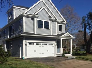 37 Pleasant St, Needham, MA 02492