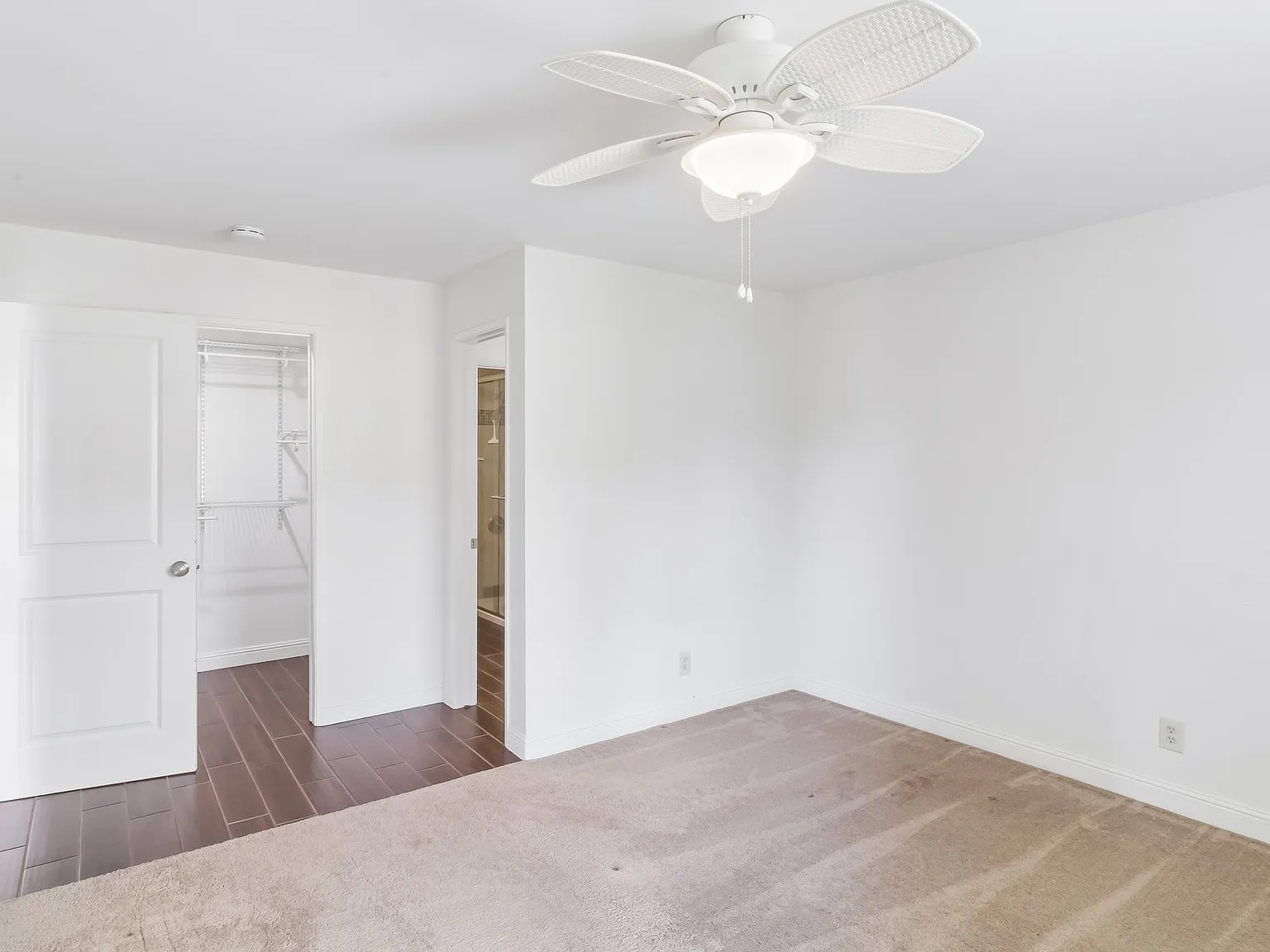 2 bed, 934 sqft, $3,700 — Photo 4