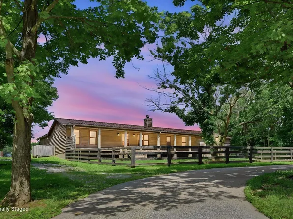 4988A Fords Mill Rd, Versailles, KY 40383