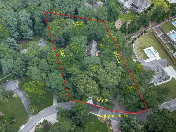 2351 Honeysuckle Ln SE, Smyrna, GA 30080