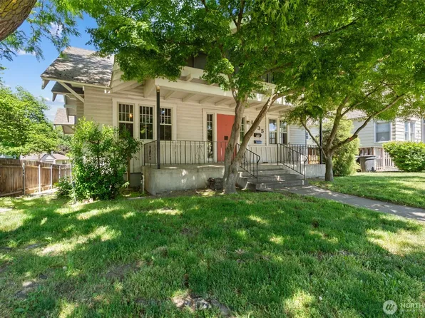1035 Isaacs Avenue, Walla Walla, WA 99362