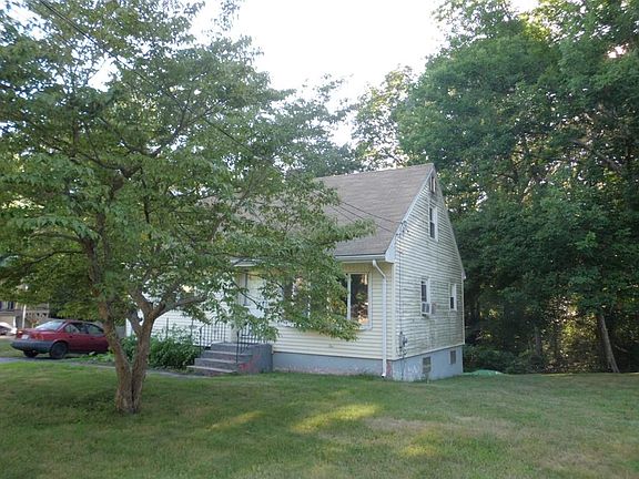 2nd image of 145 Blackstone St