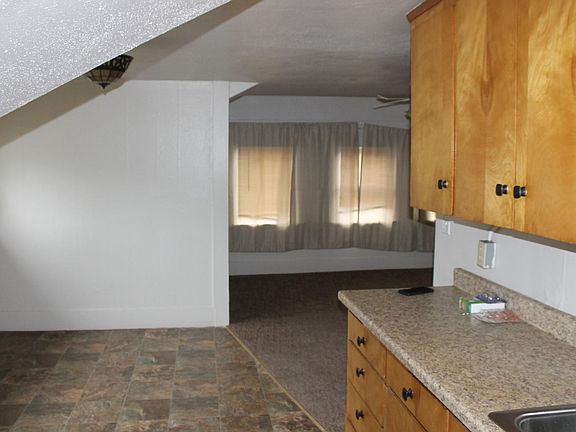 4th image of 4001 S Thompson Ave #B
