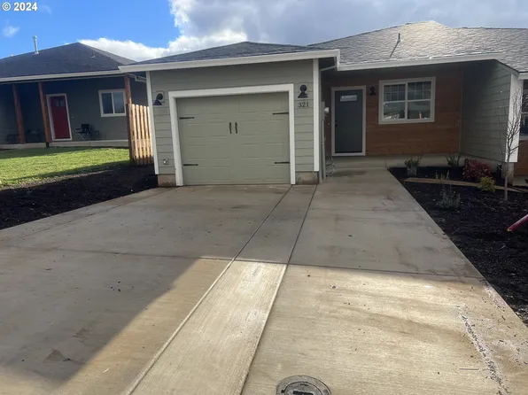 321 NW Hope Ct, Willamina, OR 97396