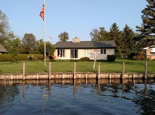 3126 Mingo Trl, Indian River, MI 49749