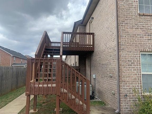 2nd image of 850 Tracy Ln APT 2
