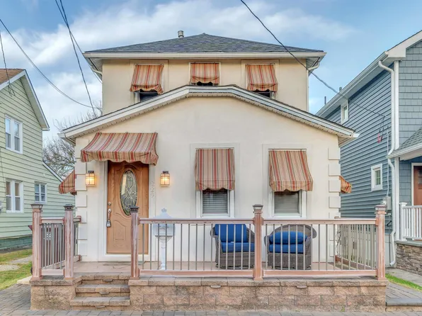229 N Fredericksburg Ave, Ventnor City, NJ 08406