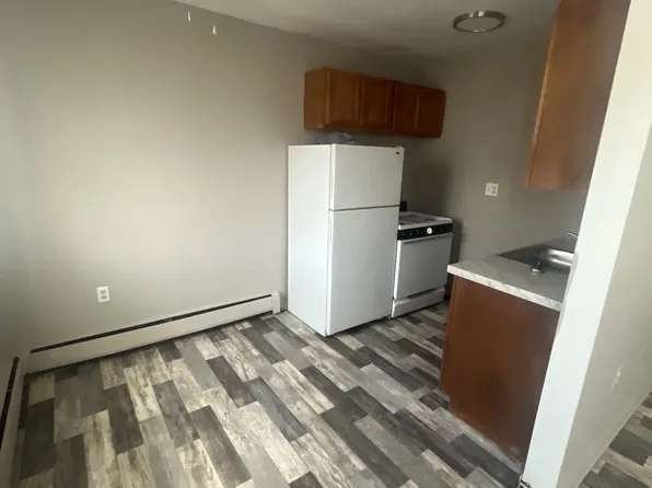 9130 Whittier St, Detroit, MI 48224