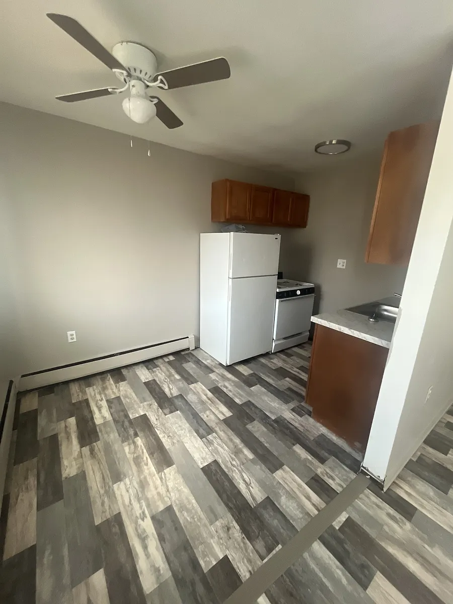 Building Photo - 9130 Whittier St