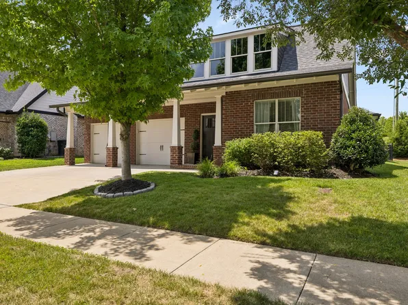 2037 Ryecroft Ln, Franklin, TN 37064