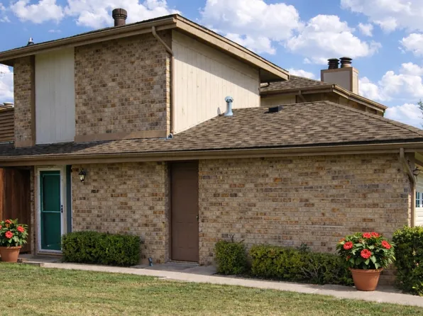 3 Dewberry Ct, Bedford, TX 76021