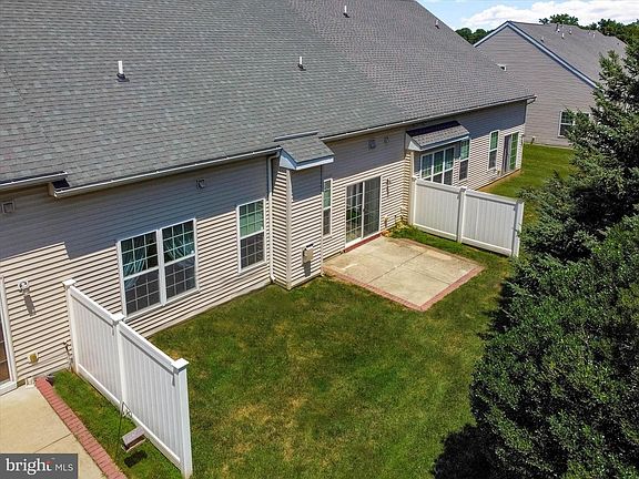 3rd image of 205 Stoyer Rd