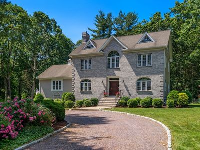 23 Trailside Rd, Medfield, MA, 02052