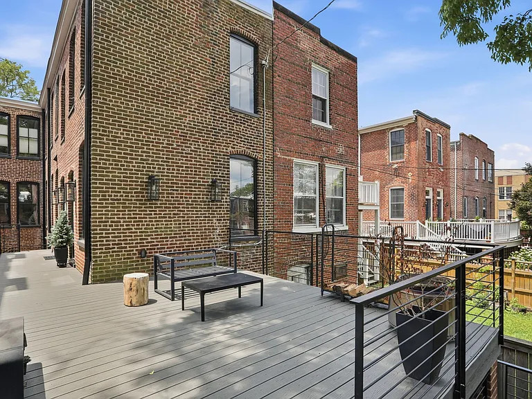 2608 E Broad St #2 — Photo 32