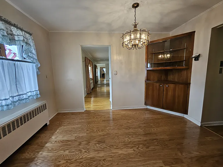35 Elwood Ave — Photo 6