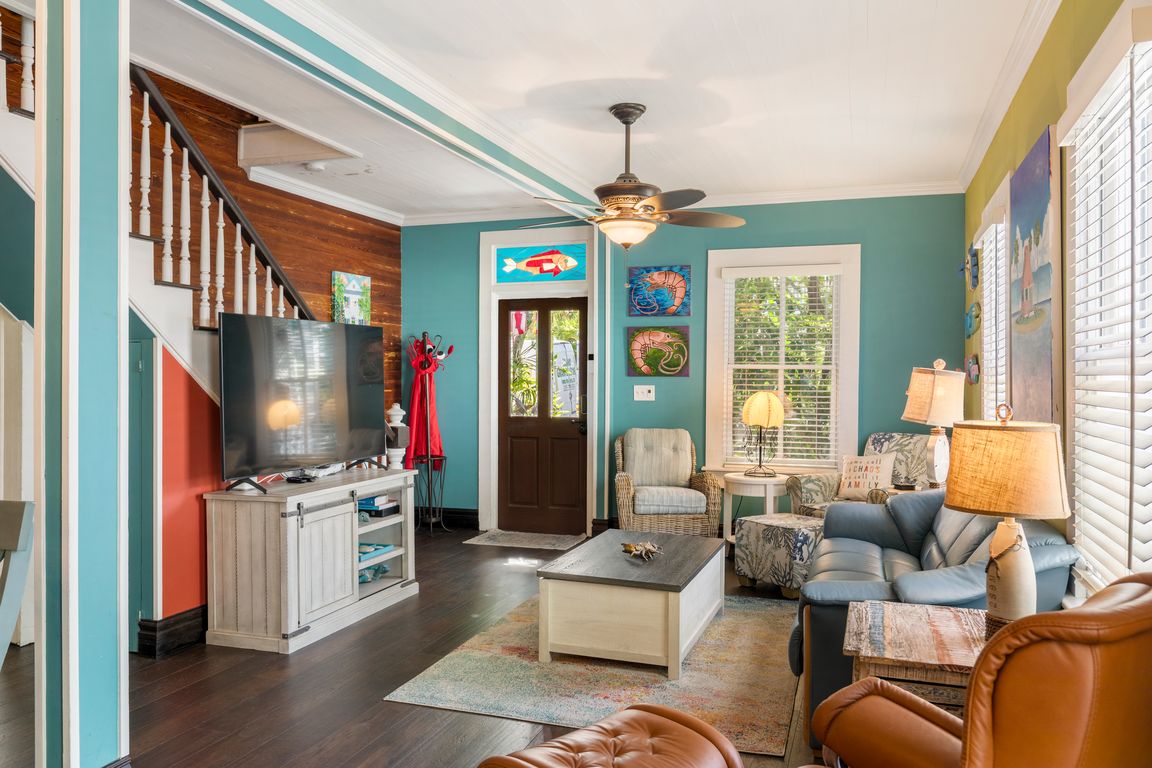 next background image