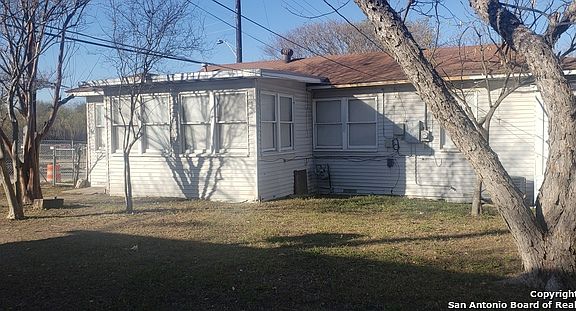 4th image of 2740 W Huisache Ave