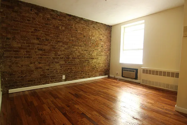 Rented by Citi Habitats | media 15