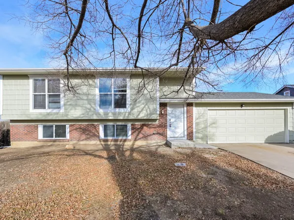 19135 E Kansas Dr, Aurora, CO 80017