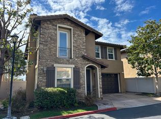 2101 Canyon Cir, Costa Mesa, CA 92627