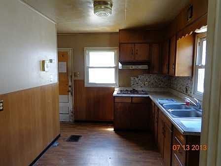 4th image of 709 S Kenmore St