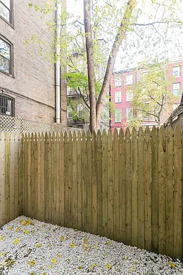 Rented by MNS | media 6