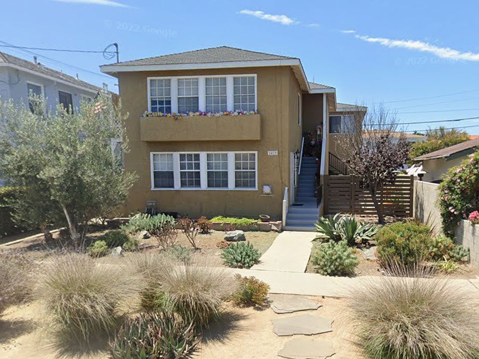 1st image of 2429 S Cabrillo Ave #3