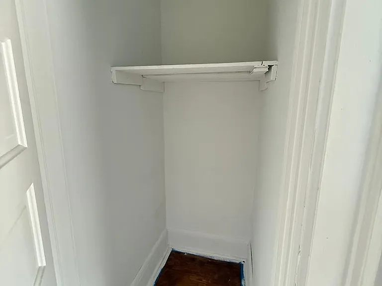 406 W Washington Ave — Photo 20